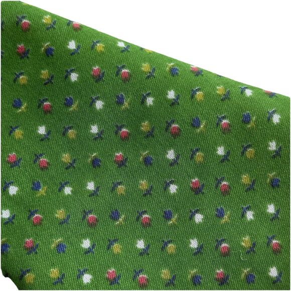 Vintage Kelly Green Fabric with Pink & Blue Tulips Calico Fabric Spring Easter - Picture 3 of 6